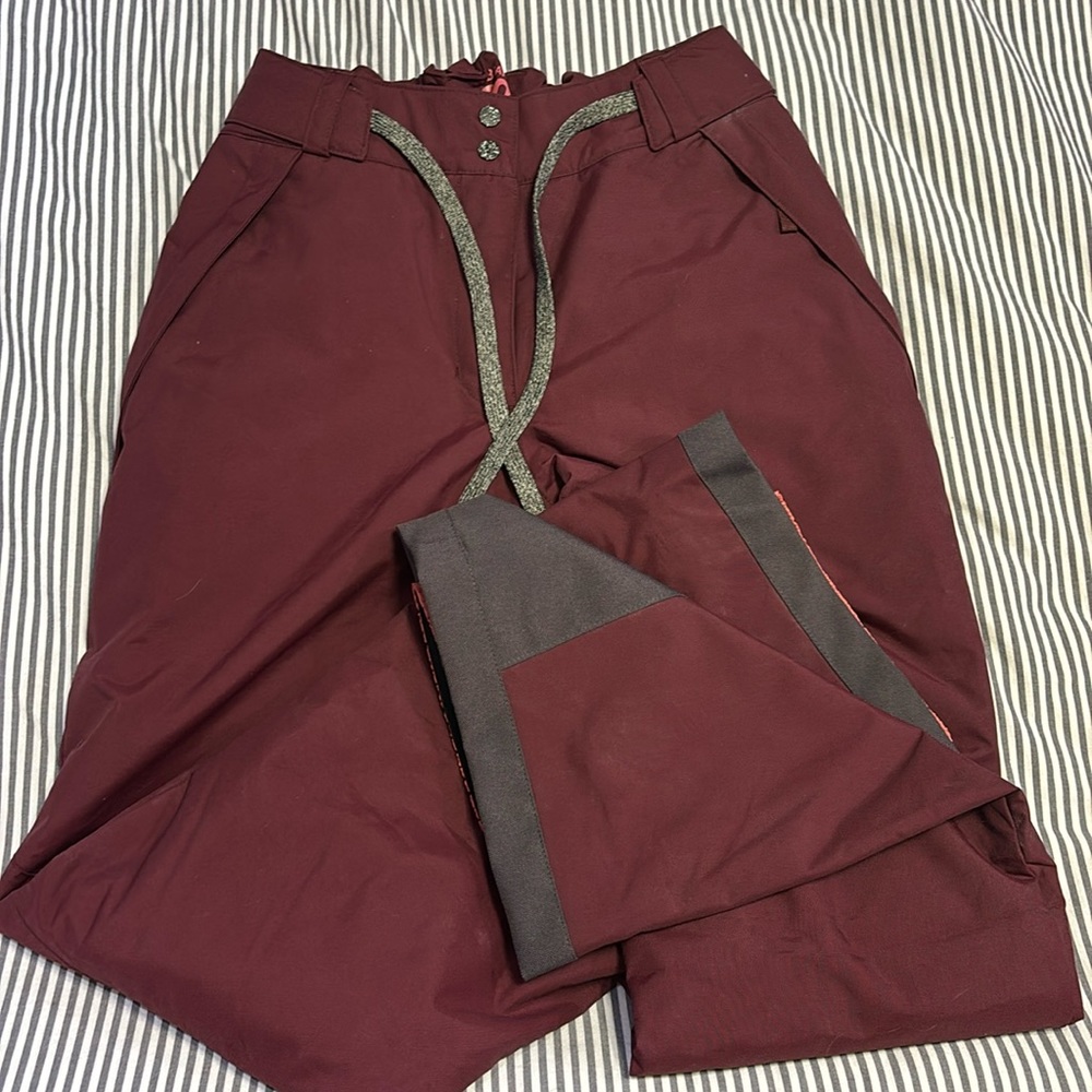 Ski pants, decathlon, size M-L, color burgundy